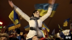 SIN ACUERDOS EN EL PRIMER ENCUENTRO ENTRE EL GOBIERNO Y LA OPOSICIÓN EN KIEV