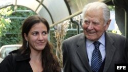 Rosa María Payá junto al visita al expresidente de Chile Patricio Aylwin. 