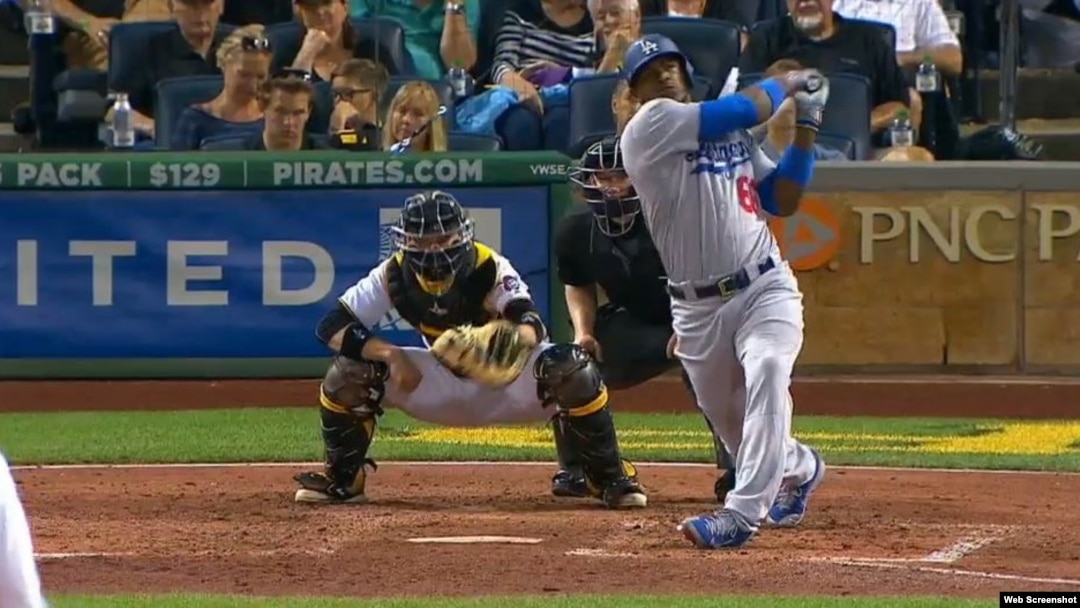 Yasiel Puig se fue del parque el viernes.