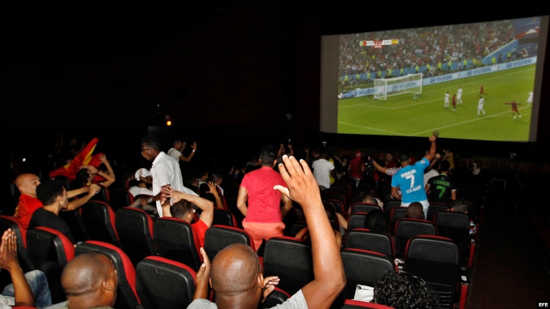 Cubanos disfrutan del Mundial de Rusia 2018