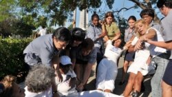 Operativo contra las Damas de Blanco