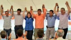 Venezuela: El pueblo elige alcaldesas a esposas de alcaldes destituidos