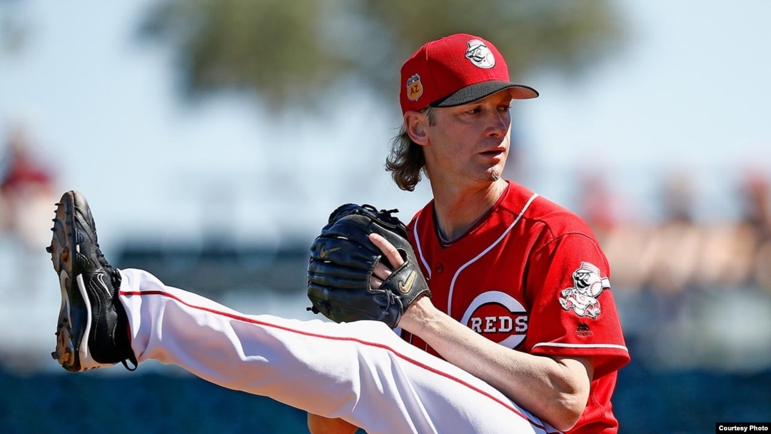 Brewers Reds Spring Baseball Arroyo Bronson 