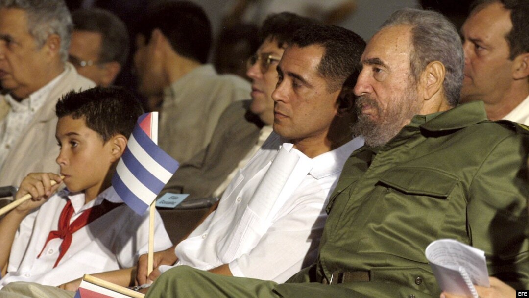 Fidel Castro, Elián González y su padre Juan Miguel González .